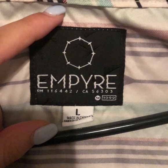 Cute designed windbreaker - Picture 3 of 3